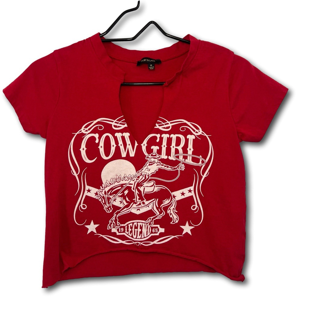 Ruby & Lace Cow Girl Graphic Crop Tee Raw Cut Hem Crew Neck Slit Accent Size Med